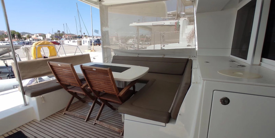 Lagoon 450 F