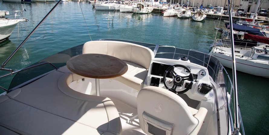 Beneteau Antares 36