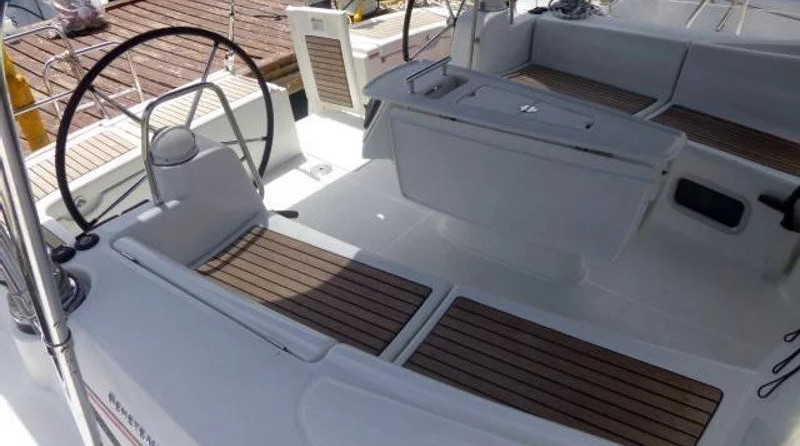 Beneteau Oceanis 50 Family