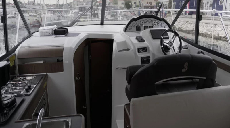 Beneteau Antares 36