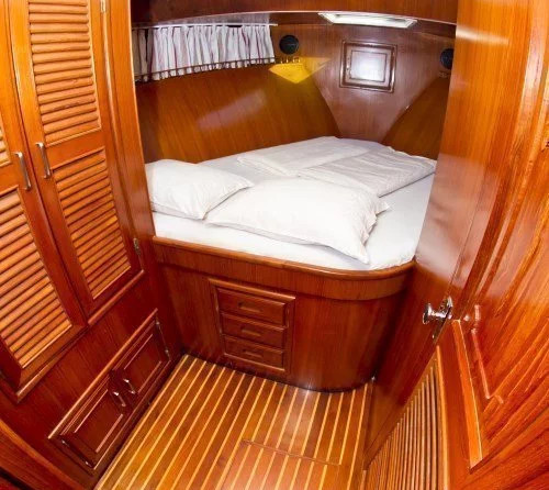 Staryacht 1670