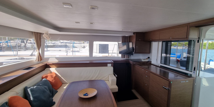 Lagoon 450 F