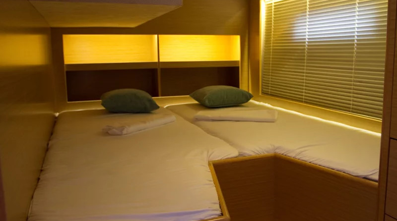 Cyrus 13.8 Flybridge