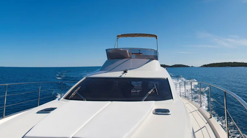 Cyrus 13.8 Flybridge