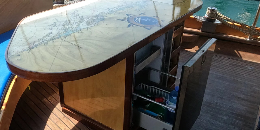 hot seat and giant (1 and 3 person)