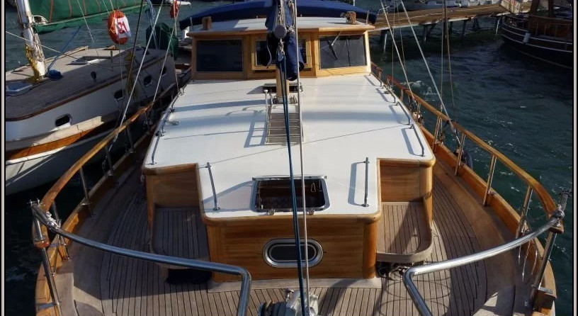 hot seat and giant (1 and 3 person)