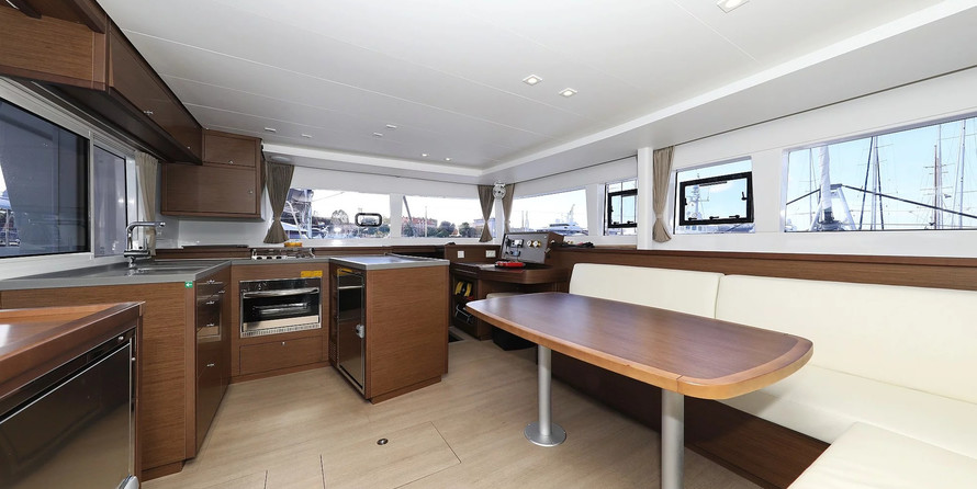 Lagoon 450 Flybridge