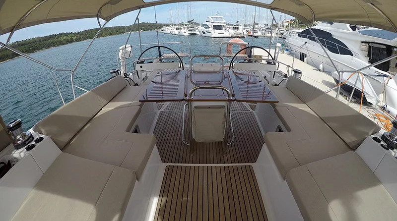 Jeanneau 57