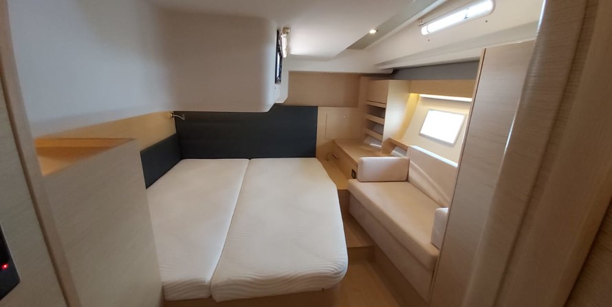 Hanse 548