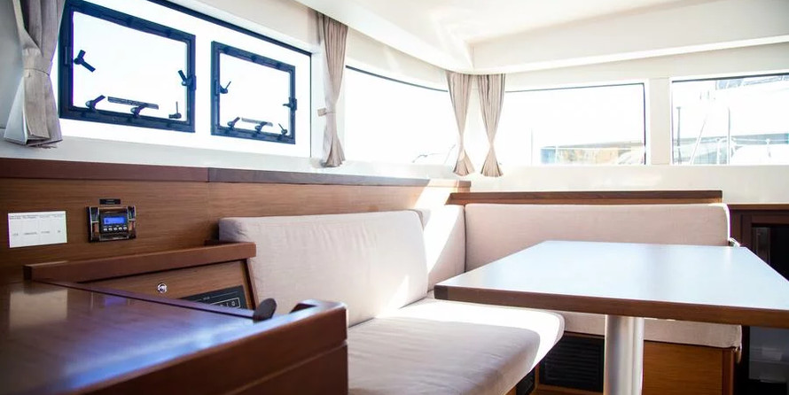 Lagoon 40