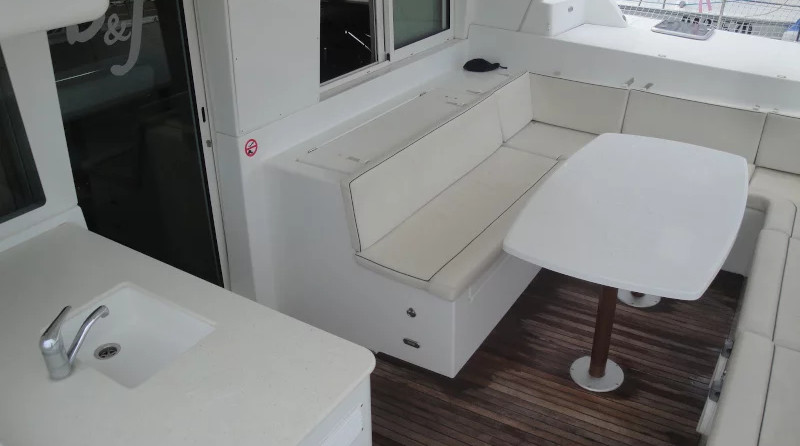 Lagoon 440