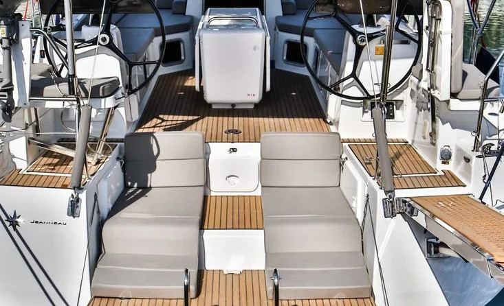 Jeanneau Cap Camarat 5.1 CC