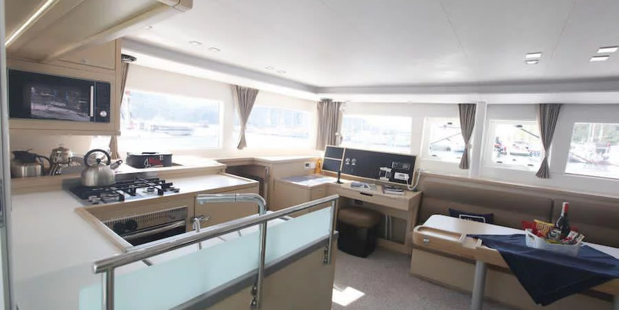 Lagoon 450