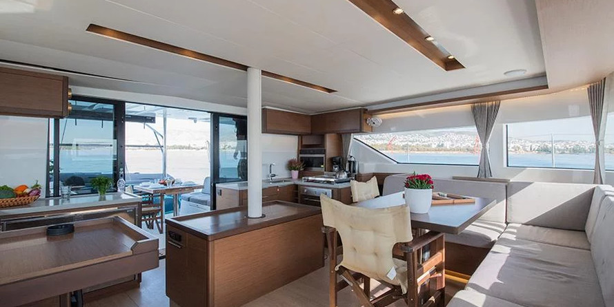 Lagoon 50