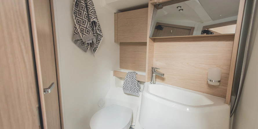 Oceanis 51.1 (Gen+A/C)