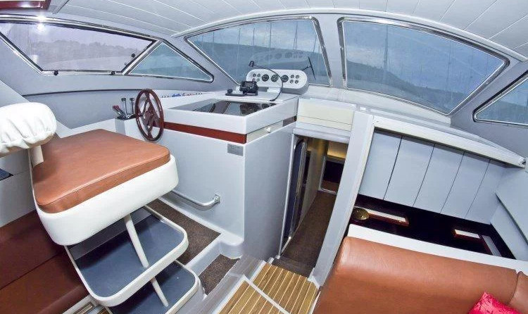 Ferretti 52