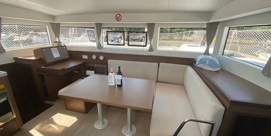 Lagoon 40