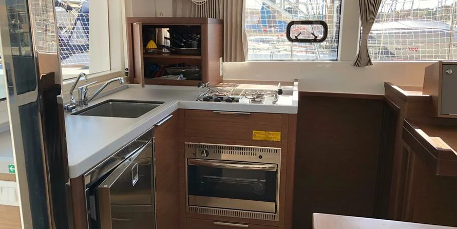 Lagoon 40