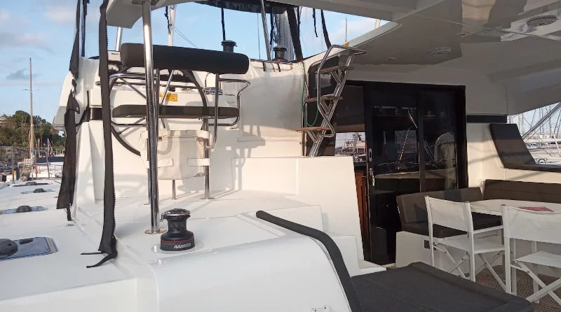 Lagoon 42 (4+2)