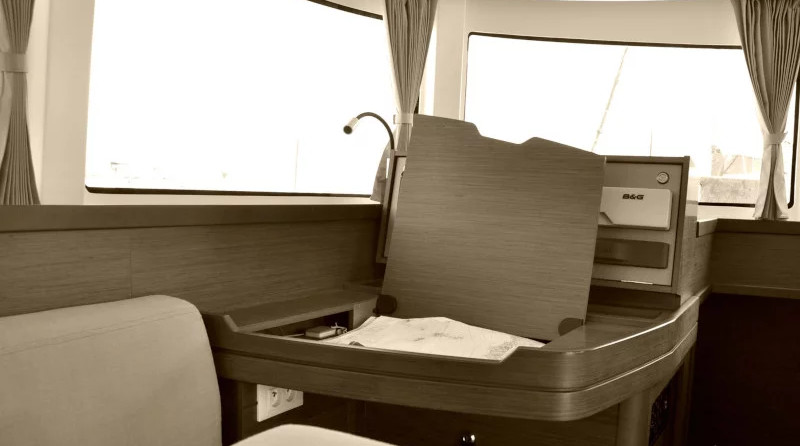 Lagoon 42