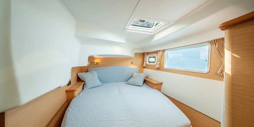 Lagoon 440