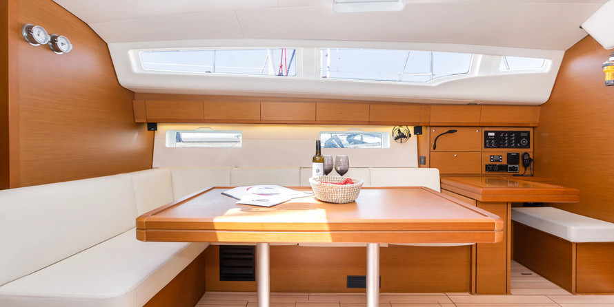 Jeanneau 54