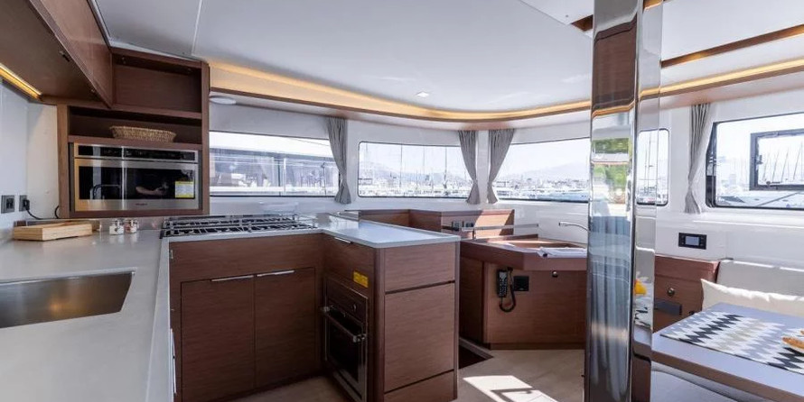 Lagoon 46 - 4 + 2 cab.