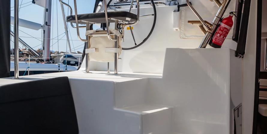 Lagoon 42 (Gen+A/C+WM)