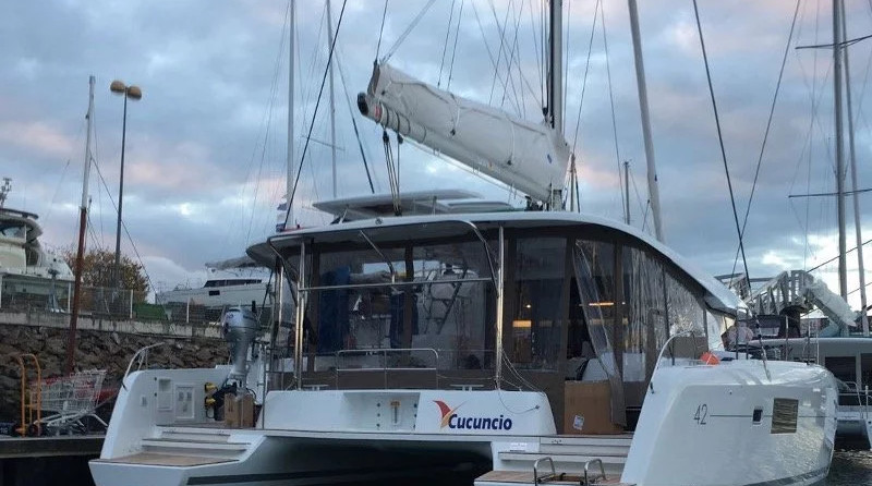 Lagoon 42 (Gen+A/C+WM)