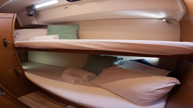 Jeanneau 54