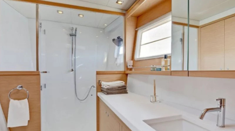 Lagoon 450