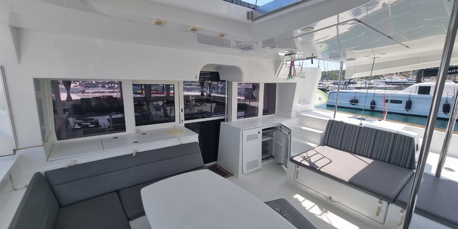Lagoon 450