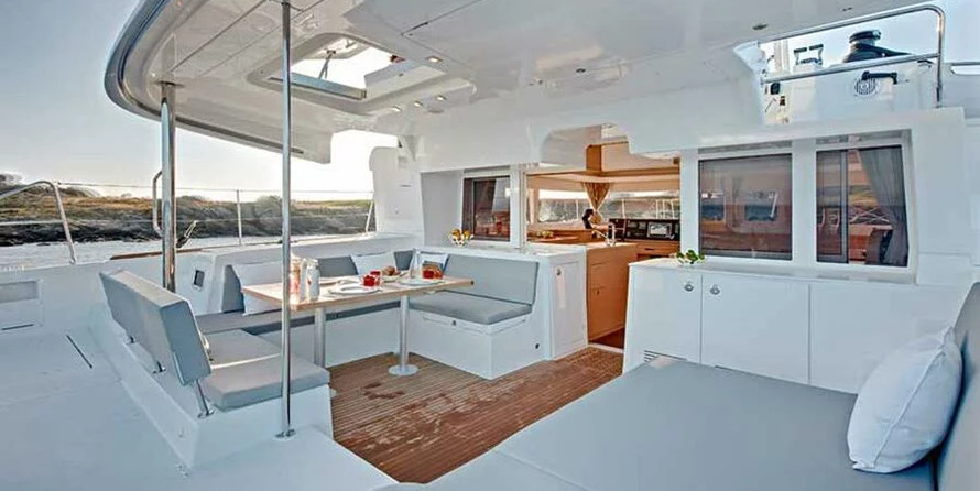 Lagoon 450