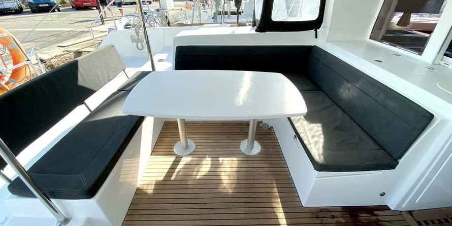 Lagoon 450