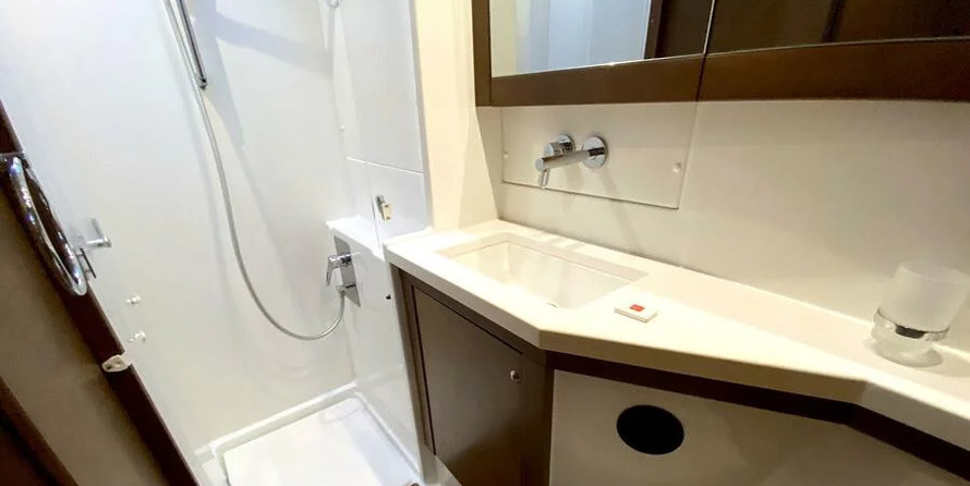 Lagoon 450