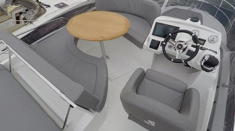 Beneteau Antares 36