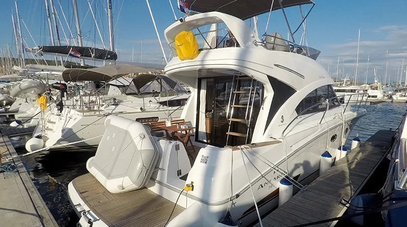 Beneteau Antares 36