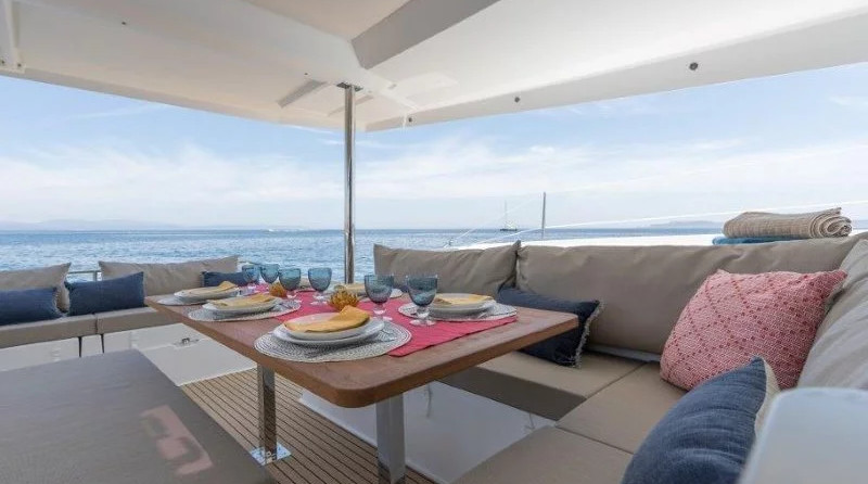 Fountaine Pajot Saona 47