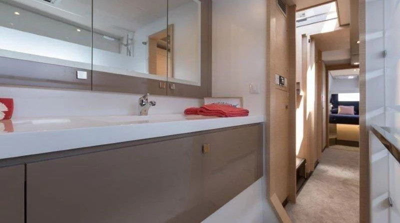 Fountaine Pajot Saona 47