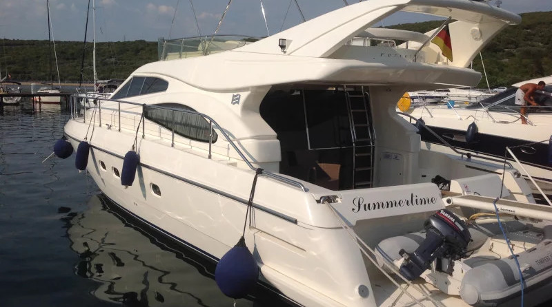 Ferretti 460