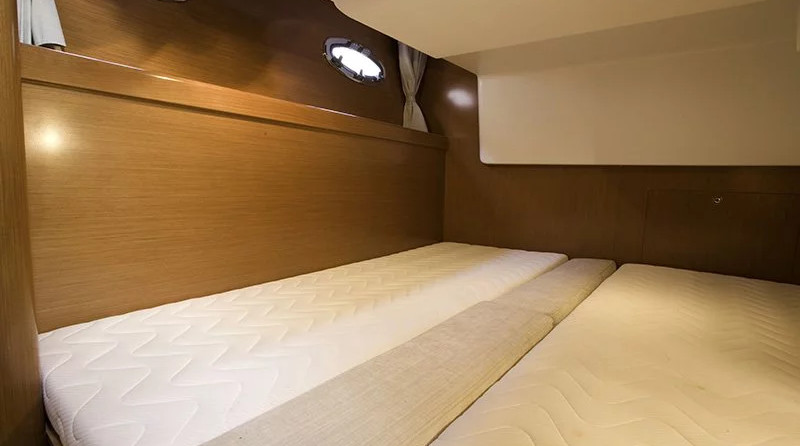 Beneteau Antares 36