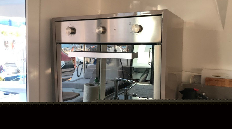 Fountaine Pajot Astréa 42