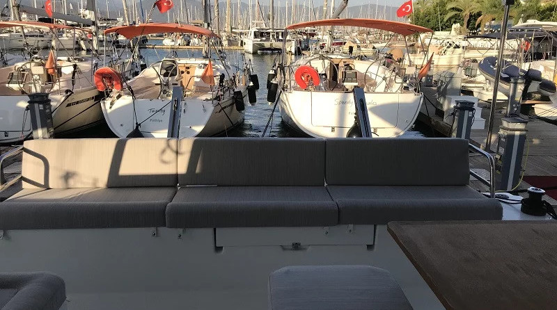 Fountaine Pajot Astréa 42