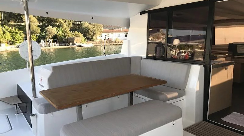 Fountaine Pajot Astréa 42