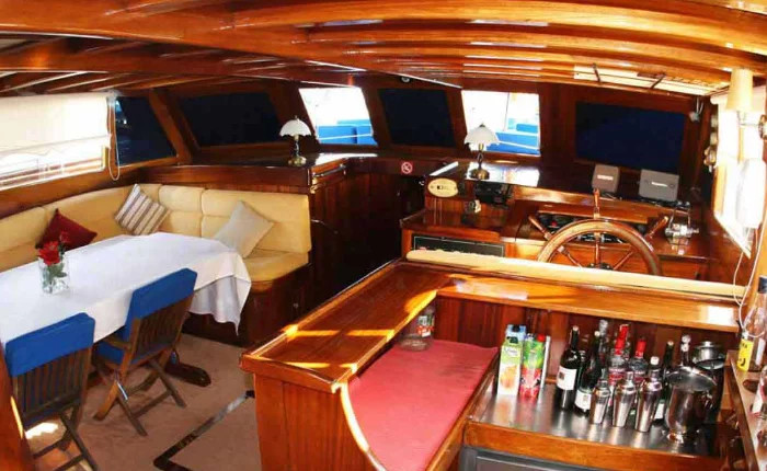 Churchouse boats drascombe lugger (2004)