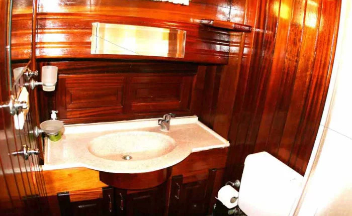 Churchouse boats drascombe lugger (2004)