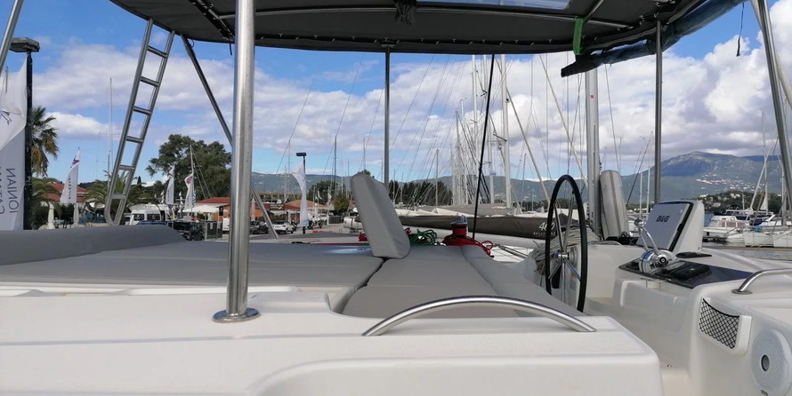 Lagoon 46