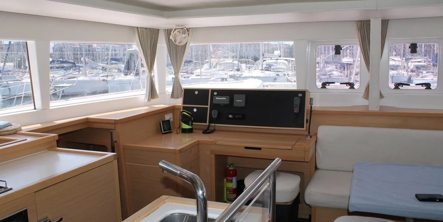 Lagoon 450 - 4 + 2 cab.