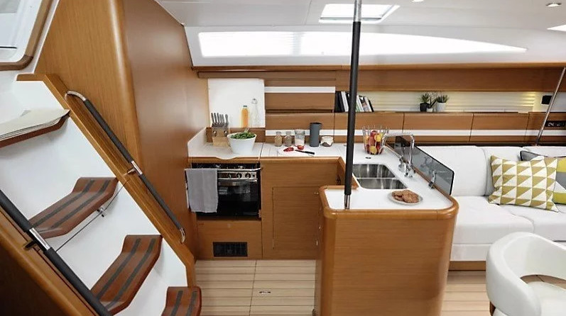 Jeanneau 53