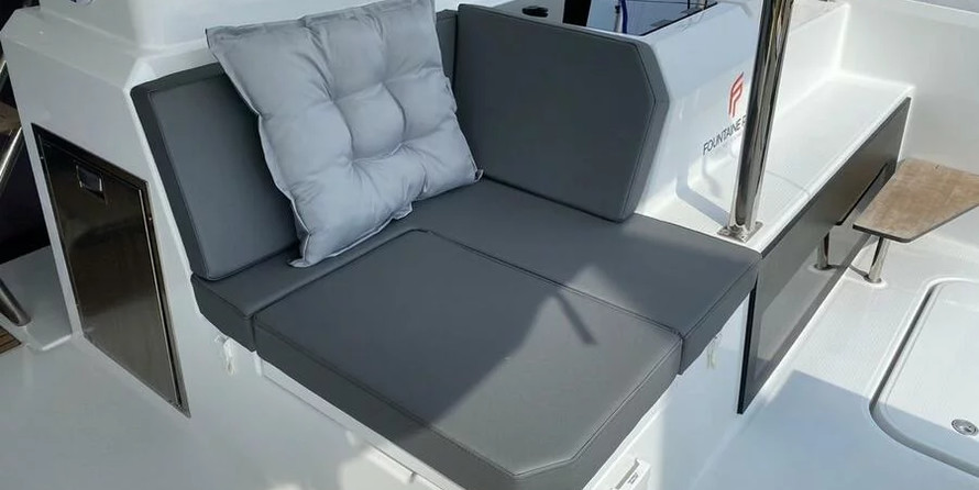 Fountaine Pajot Astrea 42